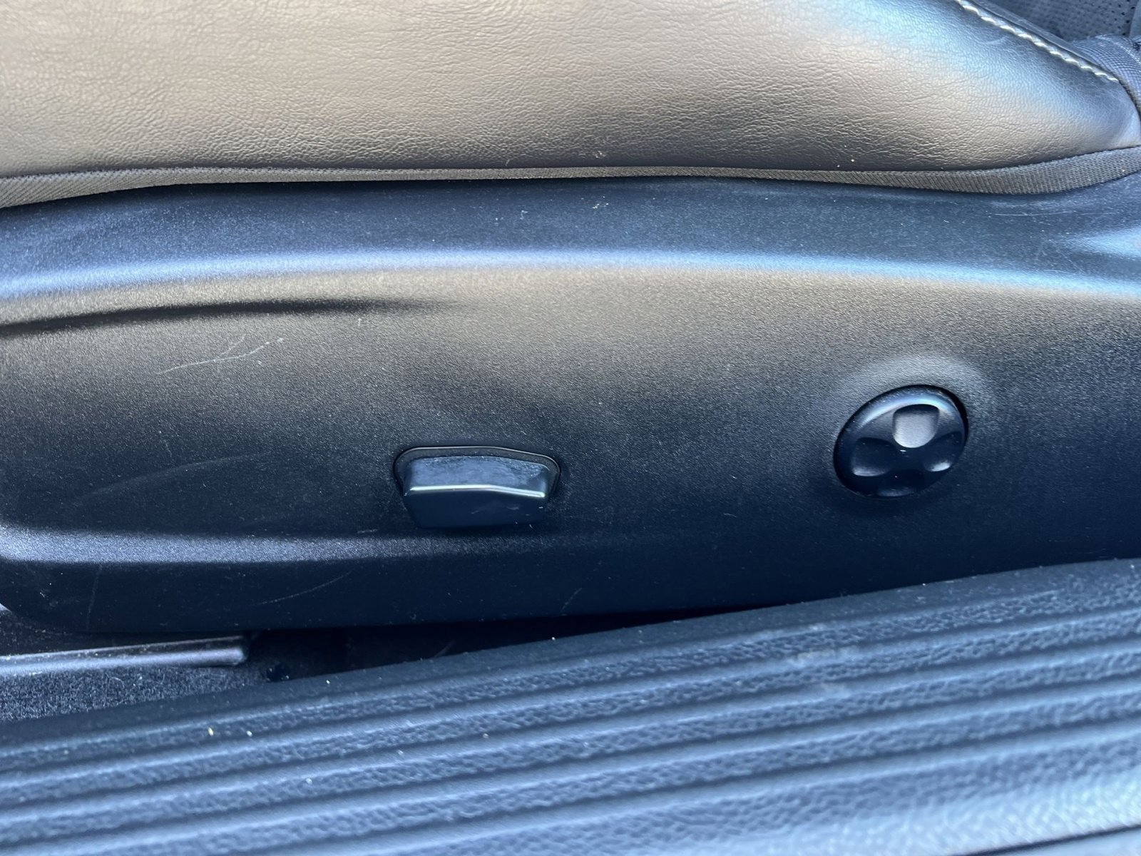 Used 2019 Dodge Challenger R/T Scat Pack w/ Plus Package RWD image 22