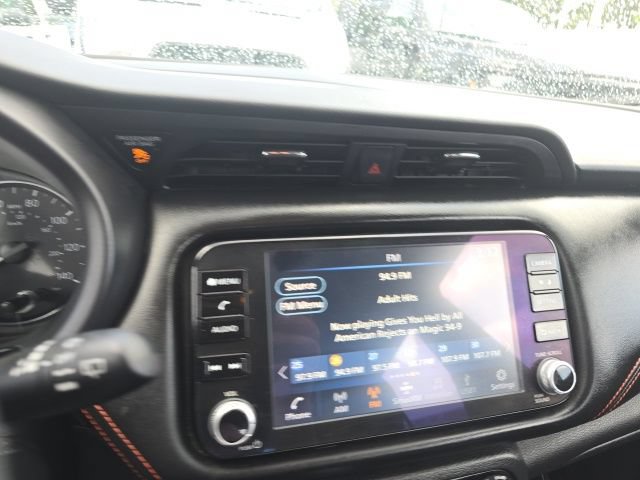 Used 2023 Nissan Kicks SR w/ SR Premium Package FWD image 9