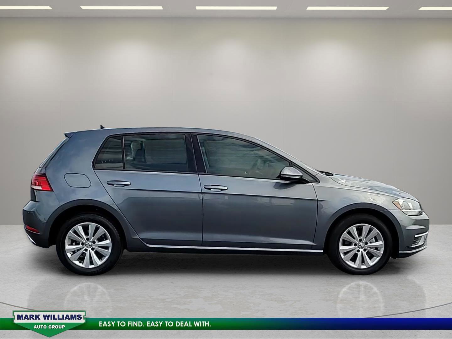 Used 2021 Volkswagen Golf 4-Door image 6
