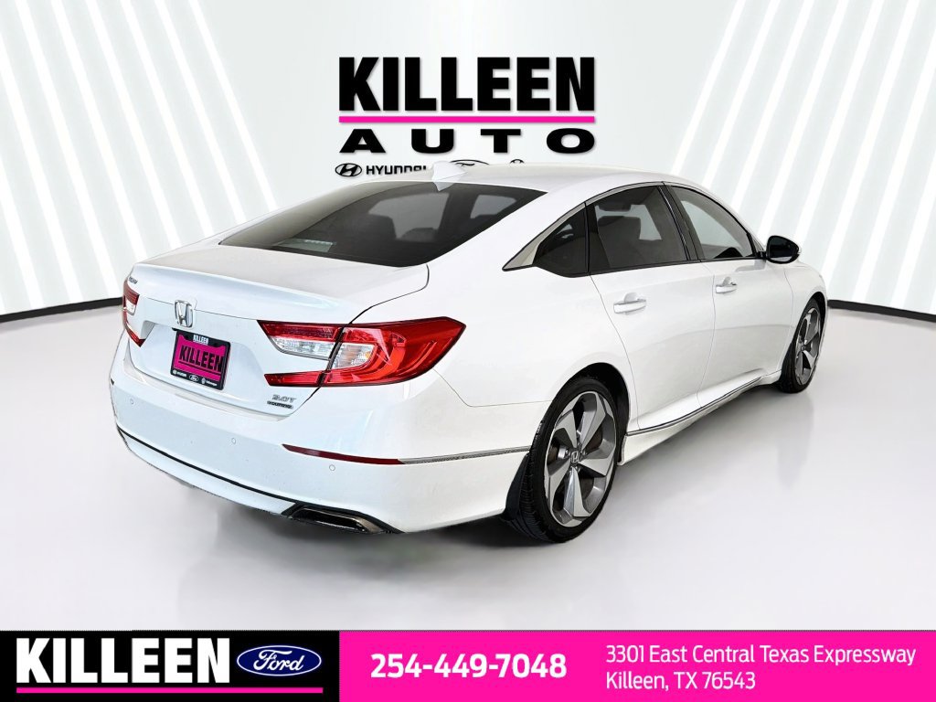 Used 2018 Honda Accord Touring image 8