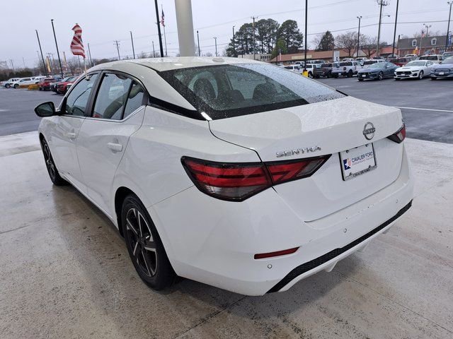 Used 2024 Nissan Sentra SV image 2