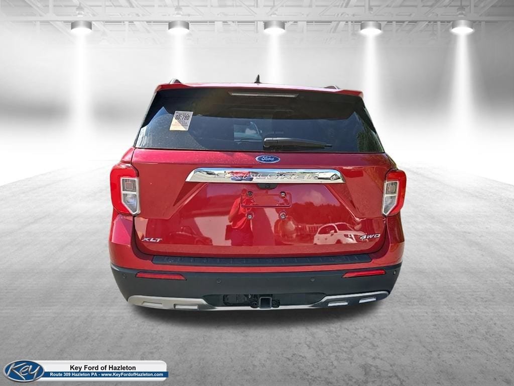 Certified 2024 Ford Explorer XLT w/ Equipment Group 202A AWD/4WD image 9