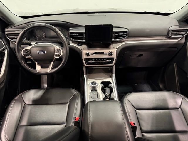 Certified 2023 Ford Explorer XLT w/ Equipment Group 202A image 33