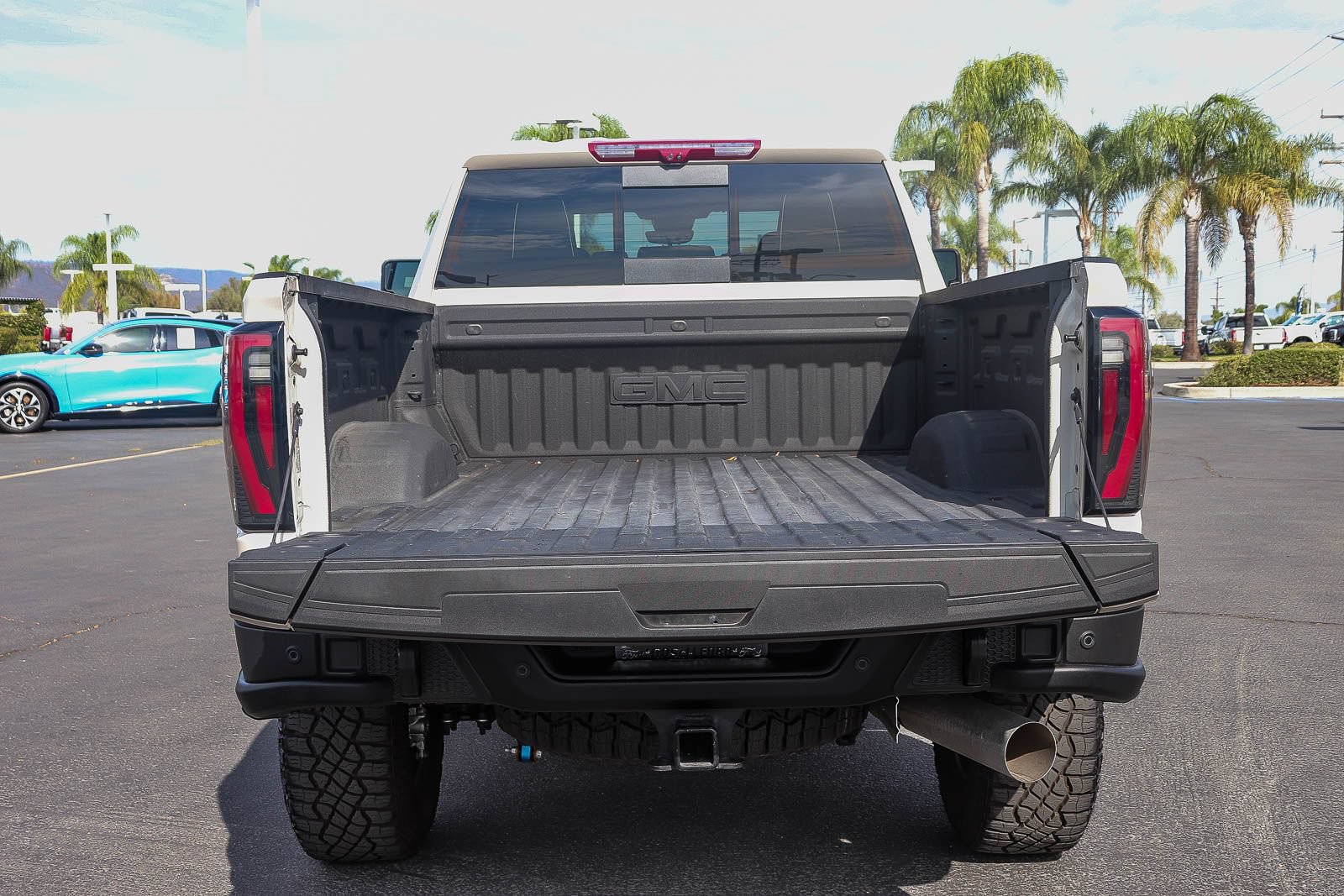 Used 2026 GMC Sierra 2500 AT4X w/ AT4X AEV Edition AWD/4WD image 28