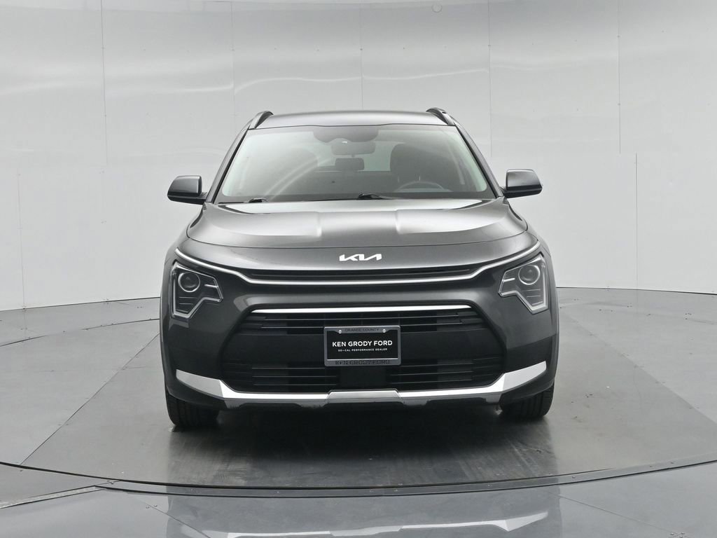 Used 2023 Kia Niro EX image 28
