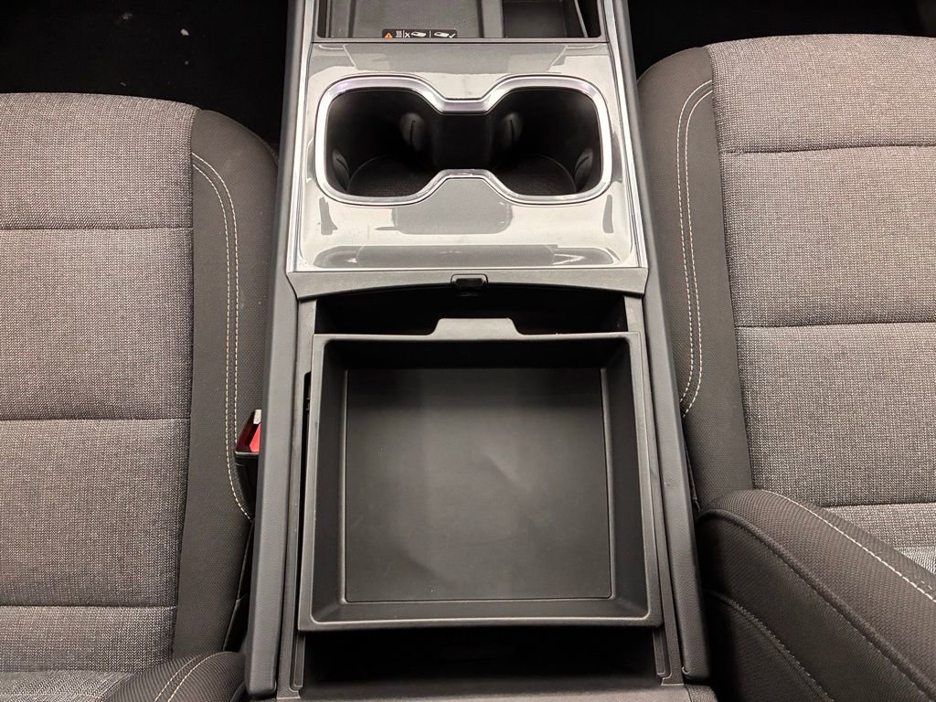 Used 2025 GMC Acadia Elevation image 22