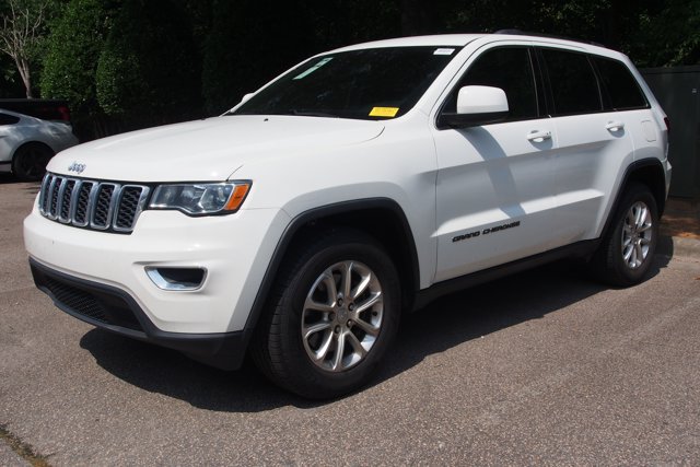 Used 2021 Jeep Grand Cherokee Laredo RWD image 4