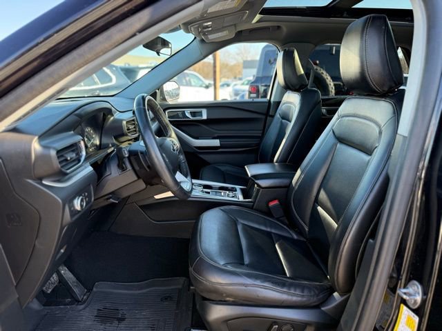 Certified 2020 Ford Explorer XLT w/ Equipment Group 202A image 26