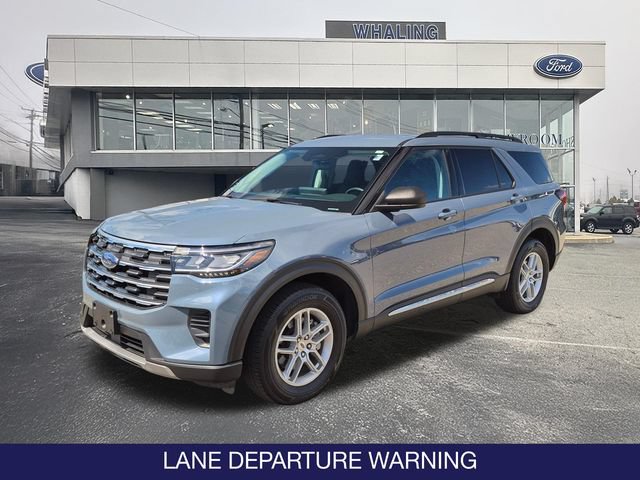 Certified 2025 Ford Explorer Active AWD/4WD image 3