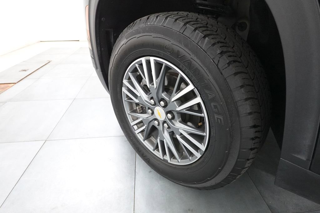 Used 2024 Chevrolet Traverse LT image 29