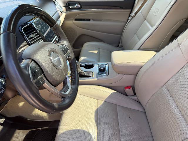 Used 2021 Jeep Grand Cherokee Overland AWD/4WD image 10