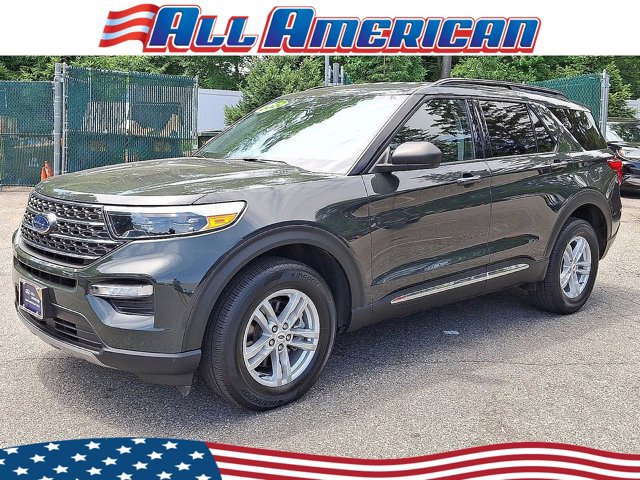 Certified 2022 Ford Explorer XLT w/ Equipment Group 202A AWD/4WD image 1