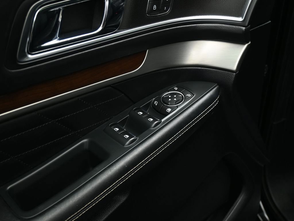 Certified 2019 Ford Explorer Platinum image 35