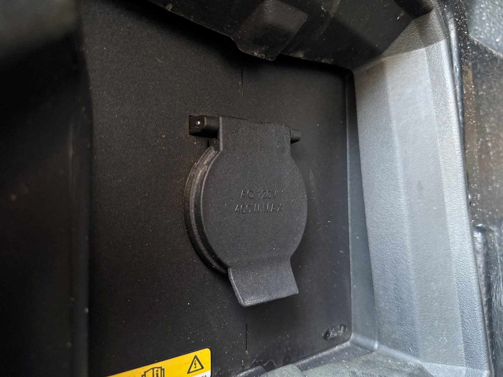 Certified 2023 Ford F150 XLT w/ Equipment Group 302A High image 11