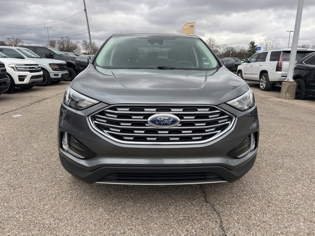 Certified 2022 Ford Edge SEL w/ Convenience Package image 2