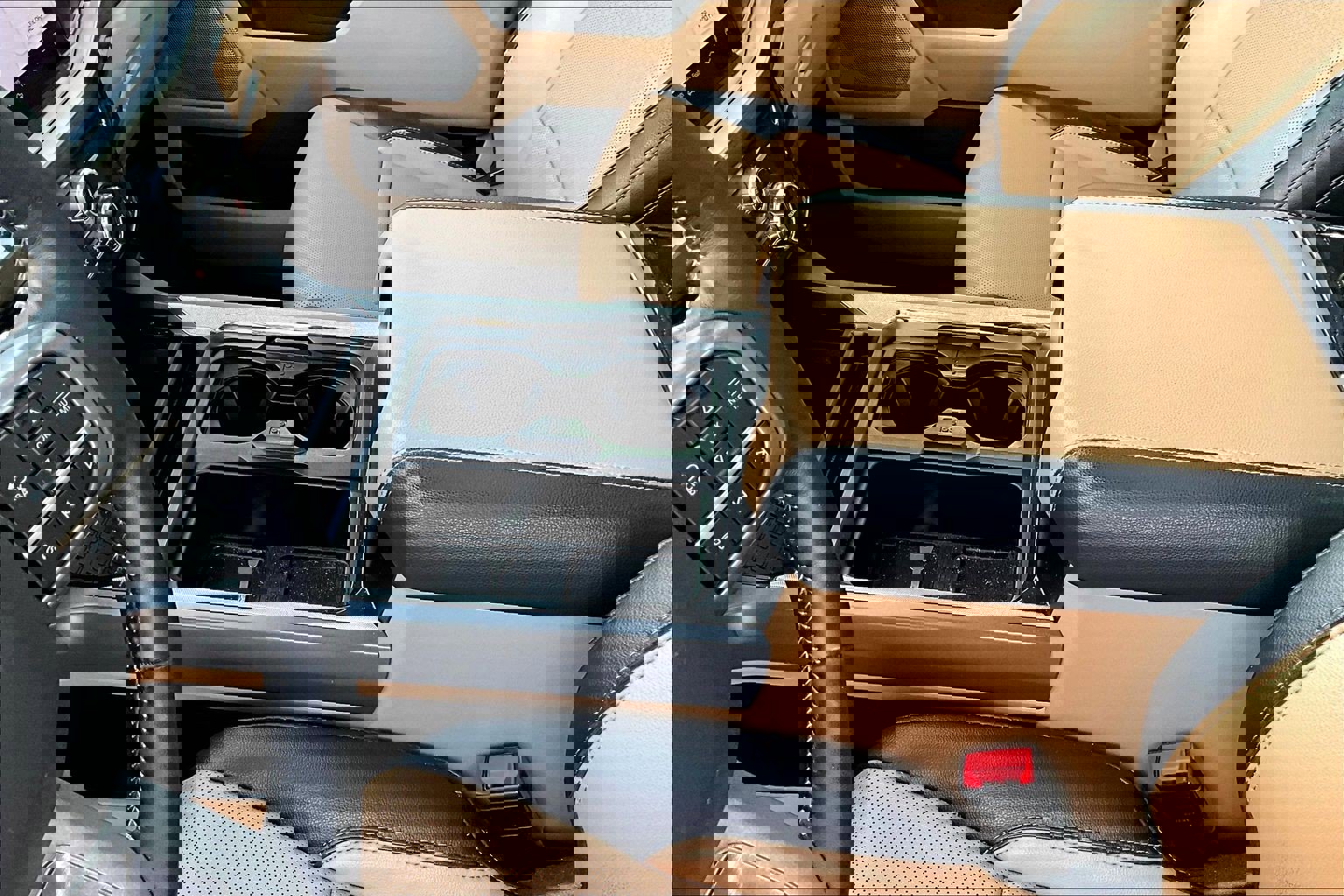 Certified 2024 Ford F250 Lariat w/ Lariat Ultimate Package image 15