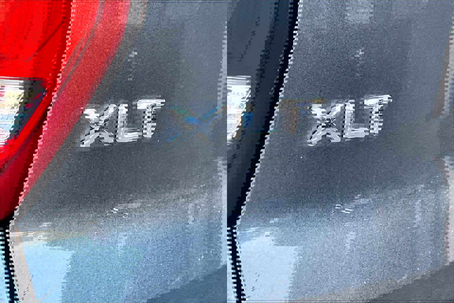 Certified 2017 Ford Explorer XLT w/ Equipment Group 202A image 14