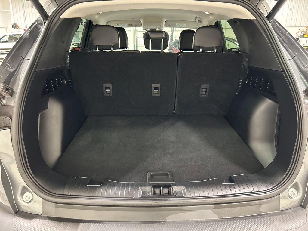 Certified 2025 Ford Escape Platinum image 32