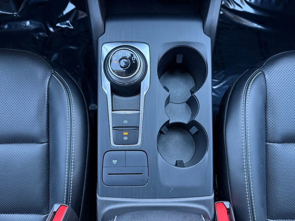 Certified 2022 Ford Escape SEL image 17