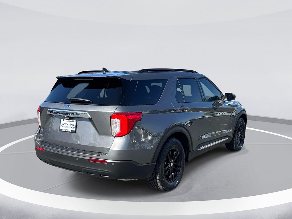 Certified 2023 Ford Explorer XLT RWD image 4