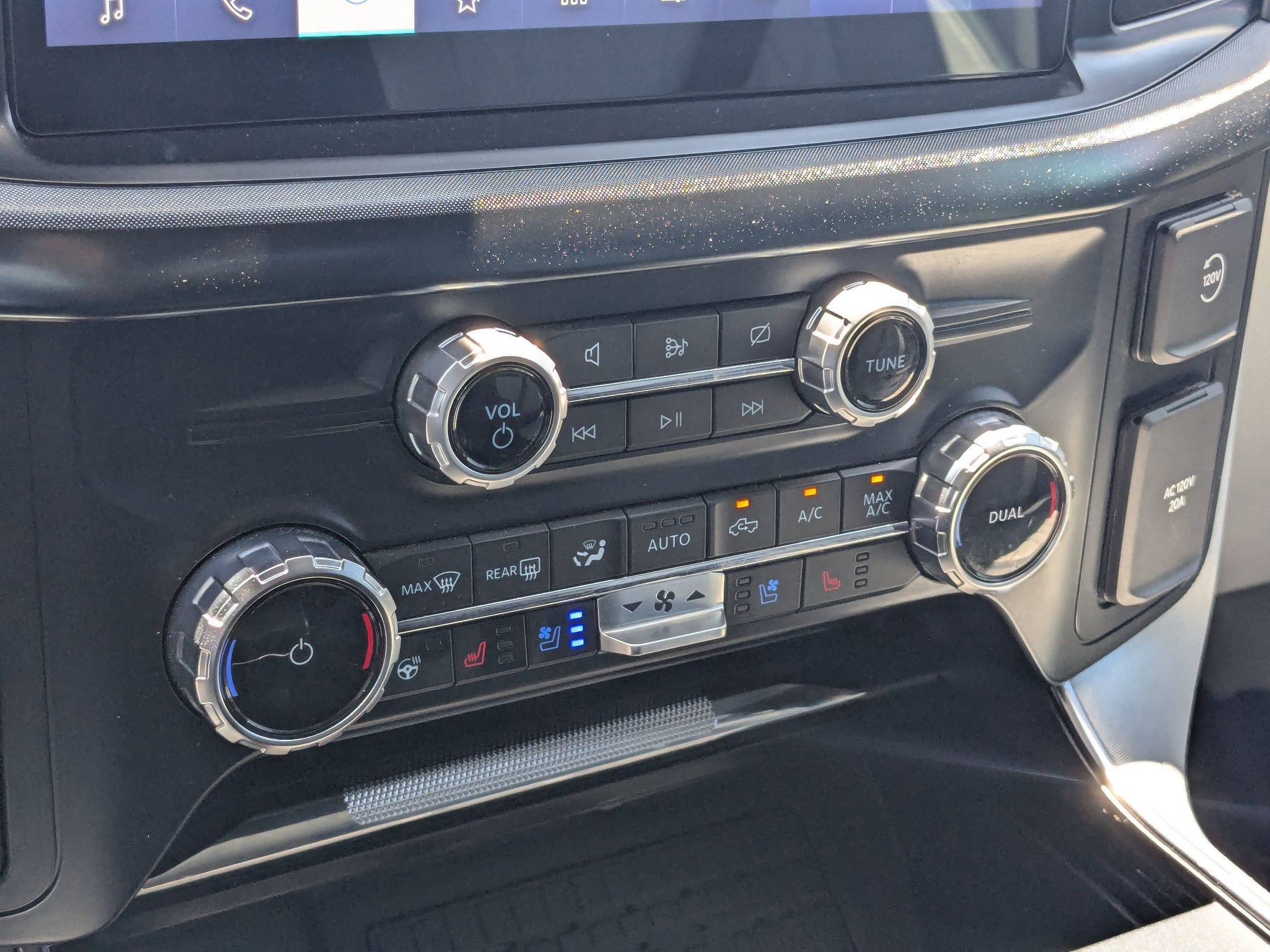 Certified 2023 Ford F150 Limited AWD/4WD image 27