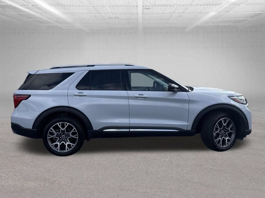 Certified 2025 Ford Explorer Platinum w/ Ultimate Package AWD/4WD image 61