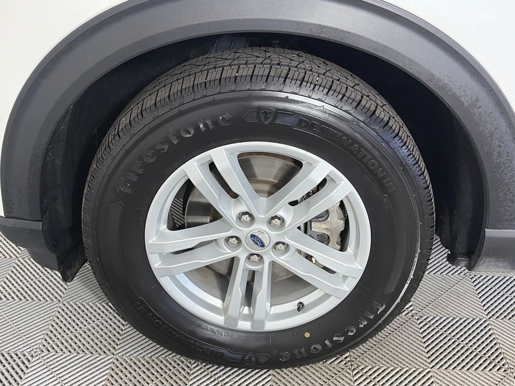 Certified 2024 Ford Explorer XLT w/ Equipment Group 202A image 8