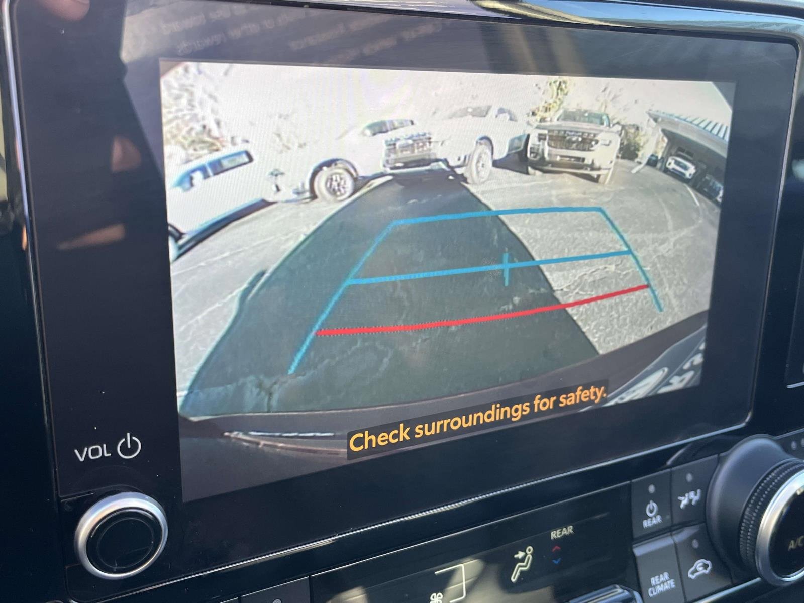 Used 2023 Toyota Highlander XLE image 23