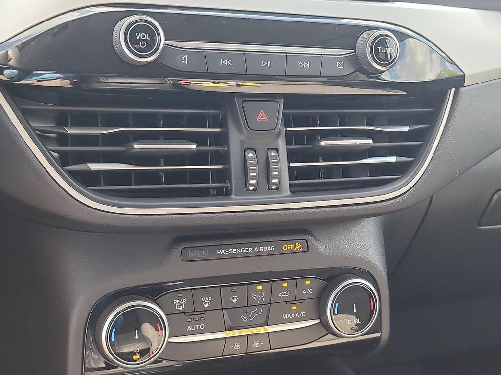 Certified 2022 Ford Escape SE w/ SE Sport Appearance Package FWD image 22
