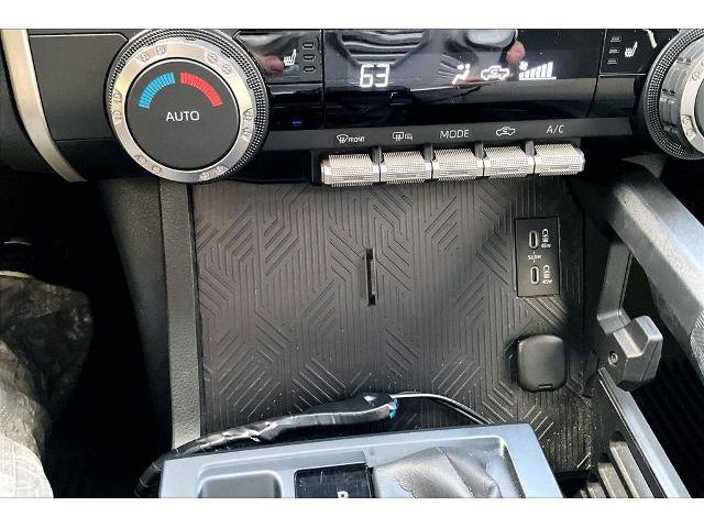 Used 2025 Toyota Tacoma TRD Off-Road AWD/4WD image 13
