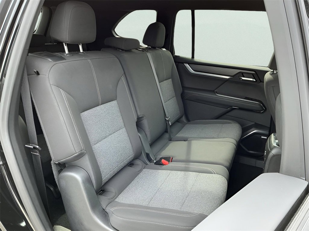 Used 2025 GMC Acadia Elevation image 19