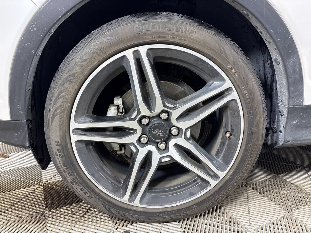 Certified 2019 Ford Escape SEL FWD image 12