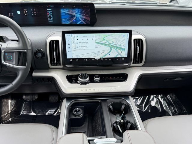 Certified 2025 Ford Expedition Active RWD image 13