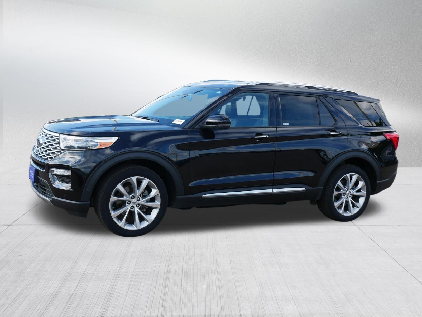 Certified 2021 Ford Explorer Platinum w/ Equipment Group 601A AWD/4WD image 3