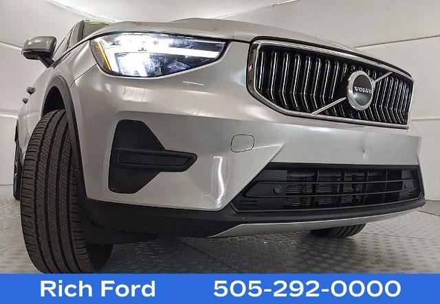 Used 2024 Volvo XC40 B5 Core AWD/4WD image 21