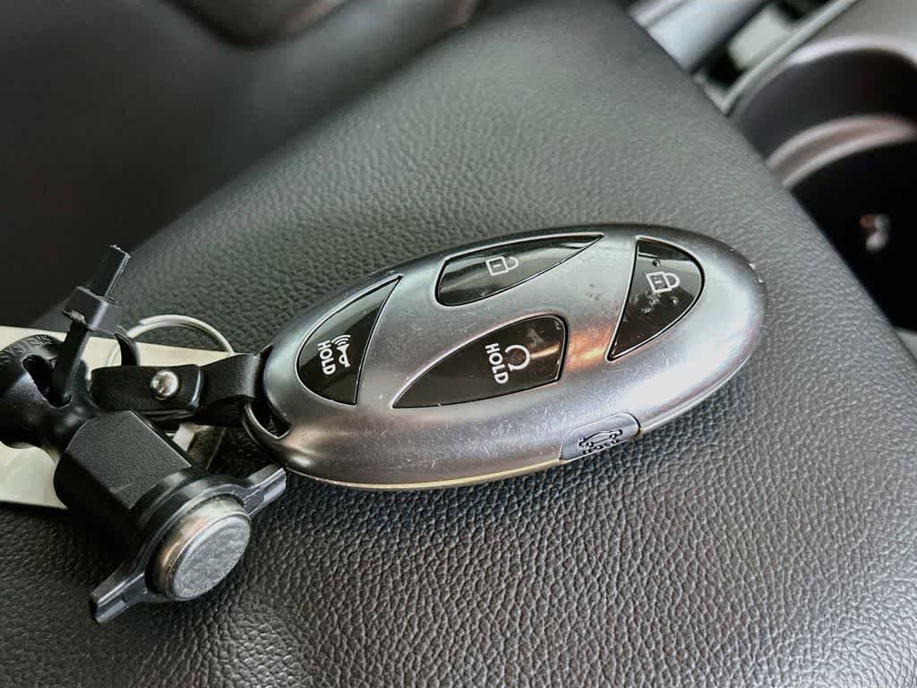 Used 2024 Hyundai Elantra Limited FWD image 20
