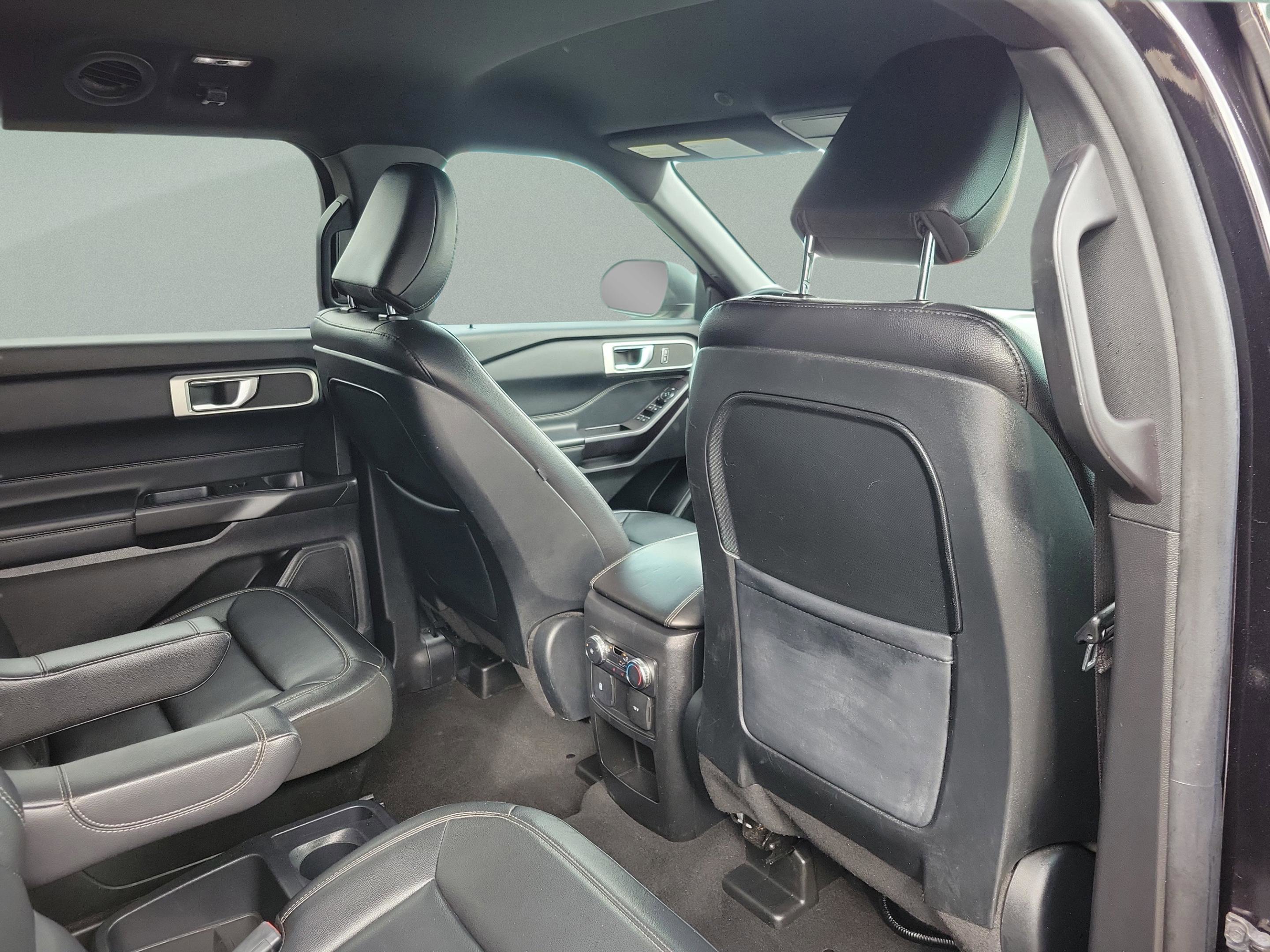 Certified 2020 Ford Explorer XLT w/ Equipment Group 202A image 25