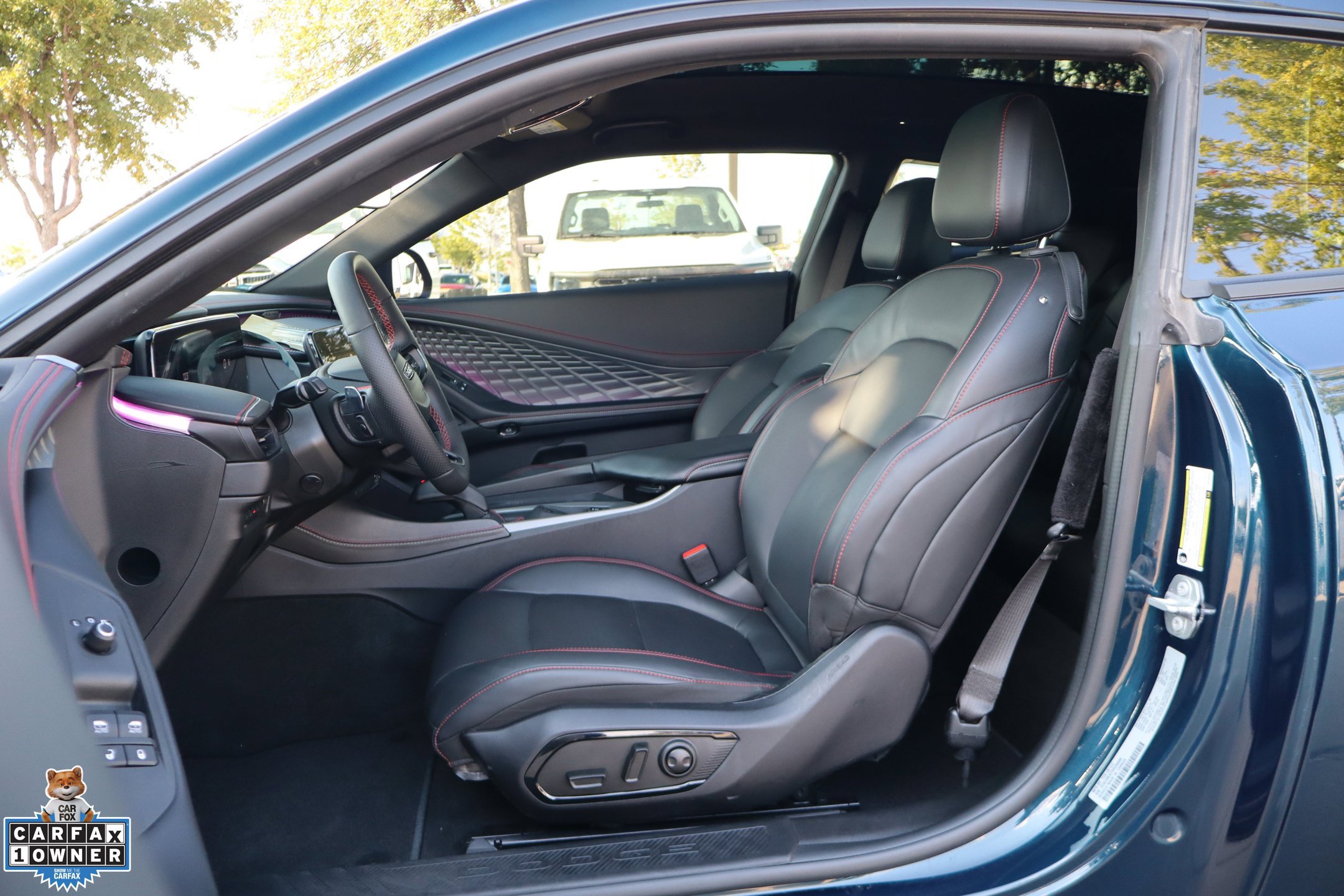Used 2024 Dodge Charger Daytona R/T w/ Plus Group AWD/4WD image 12