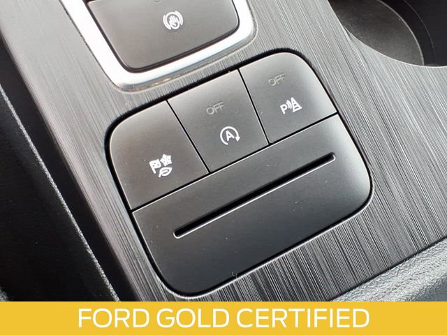 Certified 2022 Ford Escape Titanium AWD/4WD image 20