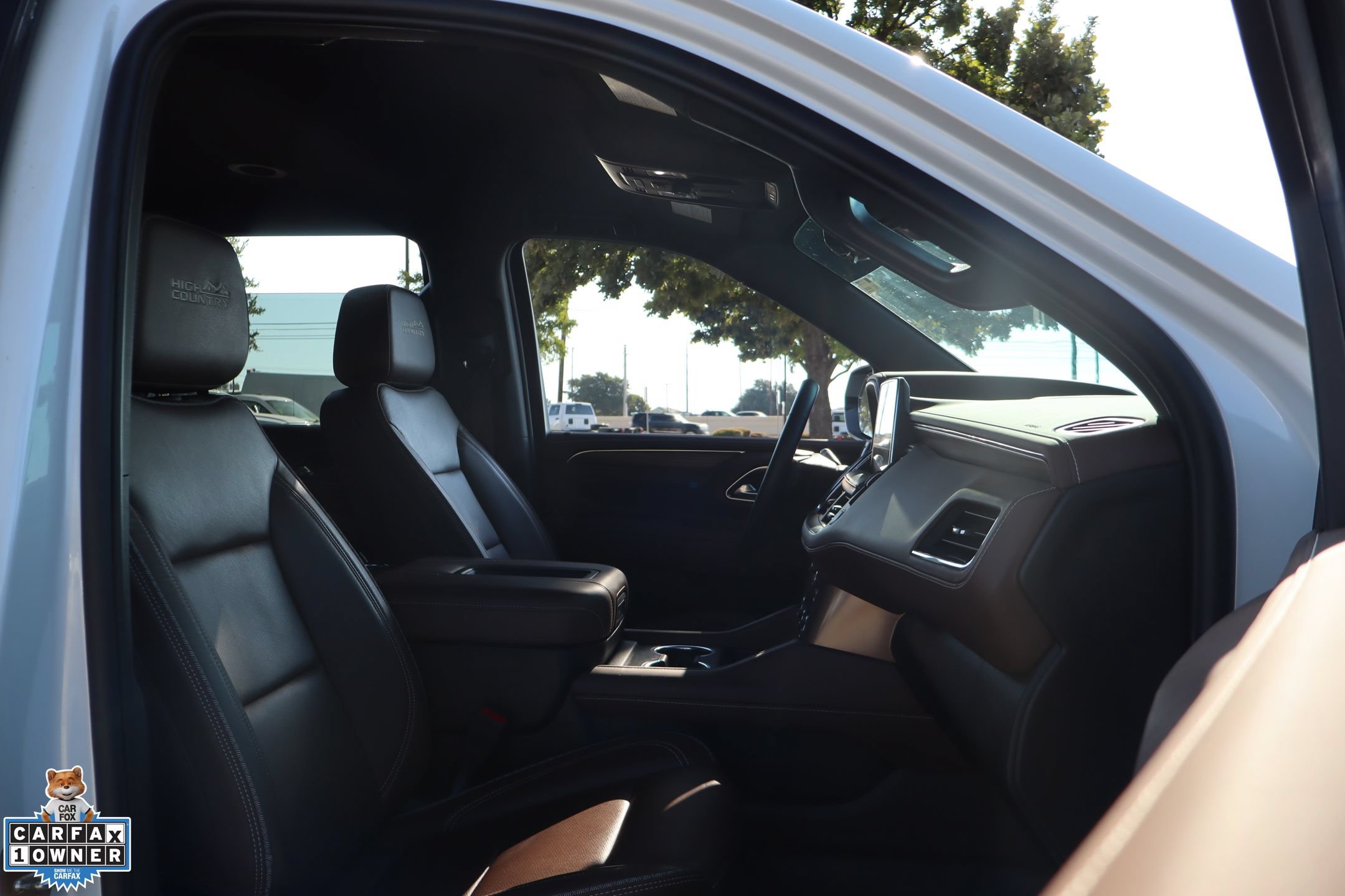 Used 2024 Chevrolet Tahoe High Country AWD/4WD image 33