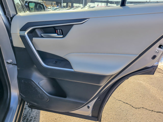 Used 2019 Toyota RAV4 XLE image 24