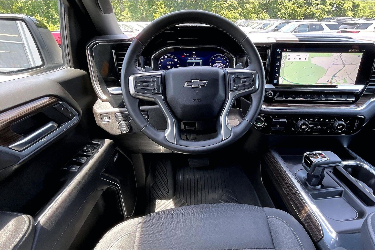 Used 2025 Chevrolet Silverado 1500 RST AWD/4WD image 5