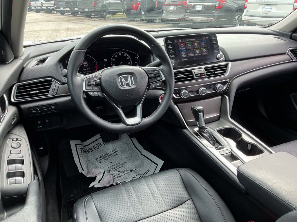 Used 2018 Honda Accord Touring image 24
