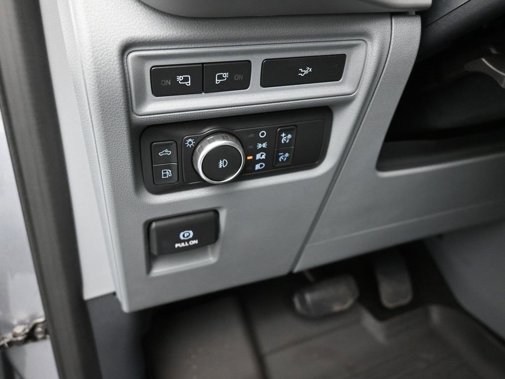 Certified 2022 Ford F150 XLT w/ Equipment Group 302A High image 13