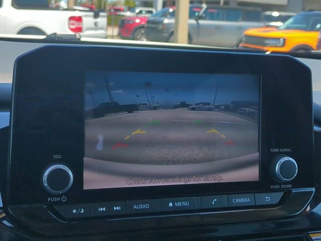 Used 2024 Nissan Pathfinder SV w/ Black Appearance Package image 20