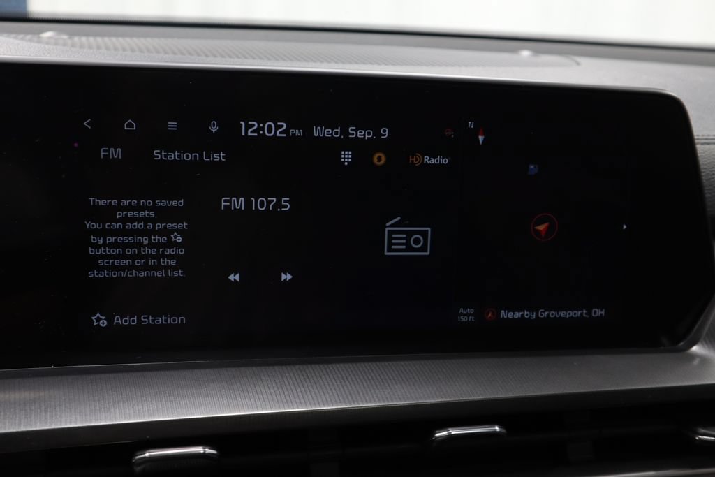 Used 2024 Kia Telluride S w/ S Sunroof Package FWD image 3