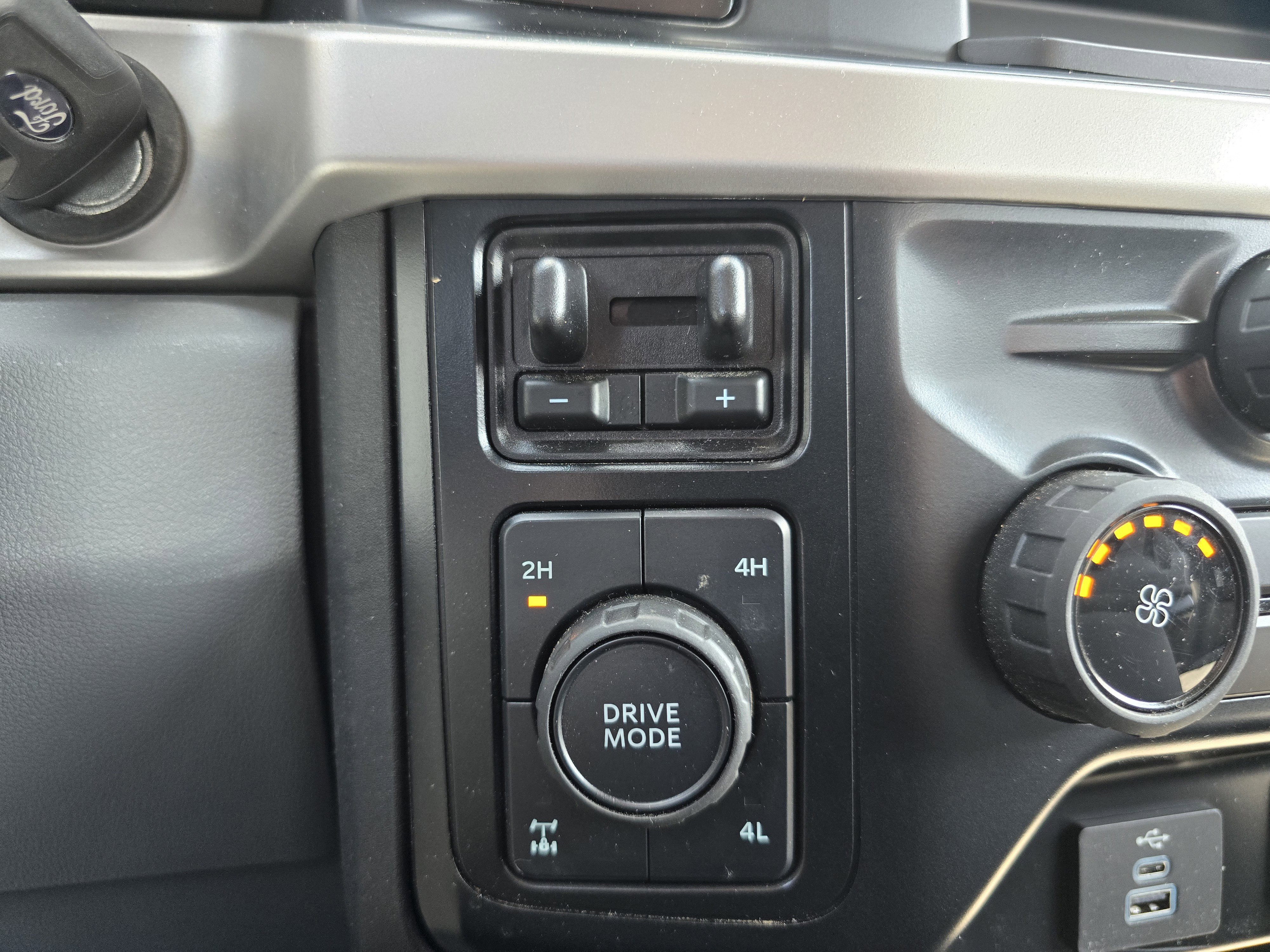 Certified 2023 Ford F350 XL w/ STX Appearance Package AWD/4WD image 27