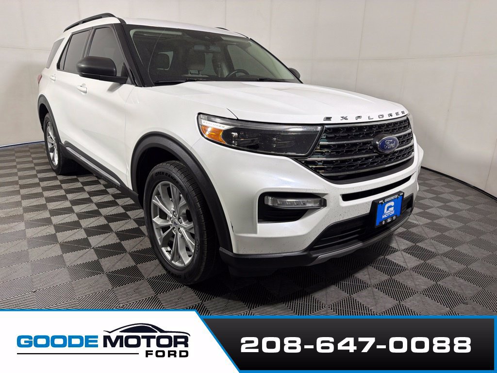Certified 2020 Ford Explorer XLT w/ Equipment Group 202A AWD/4WD image 2