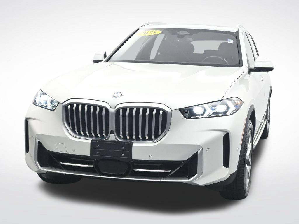 Used 2025 BMW X5 xDrive40i AWD/4WD image 2