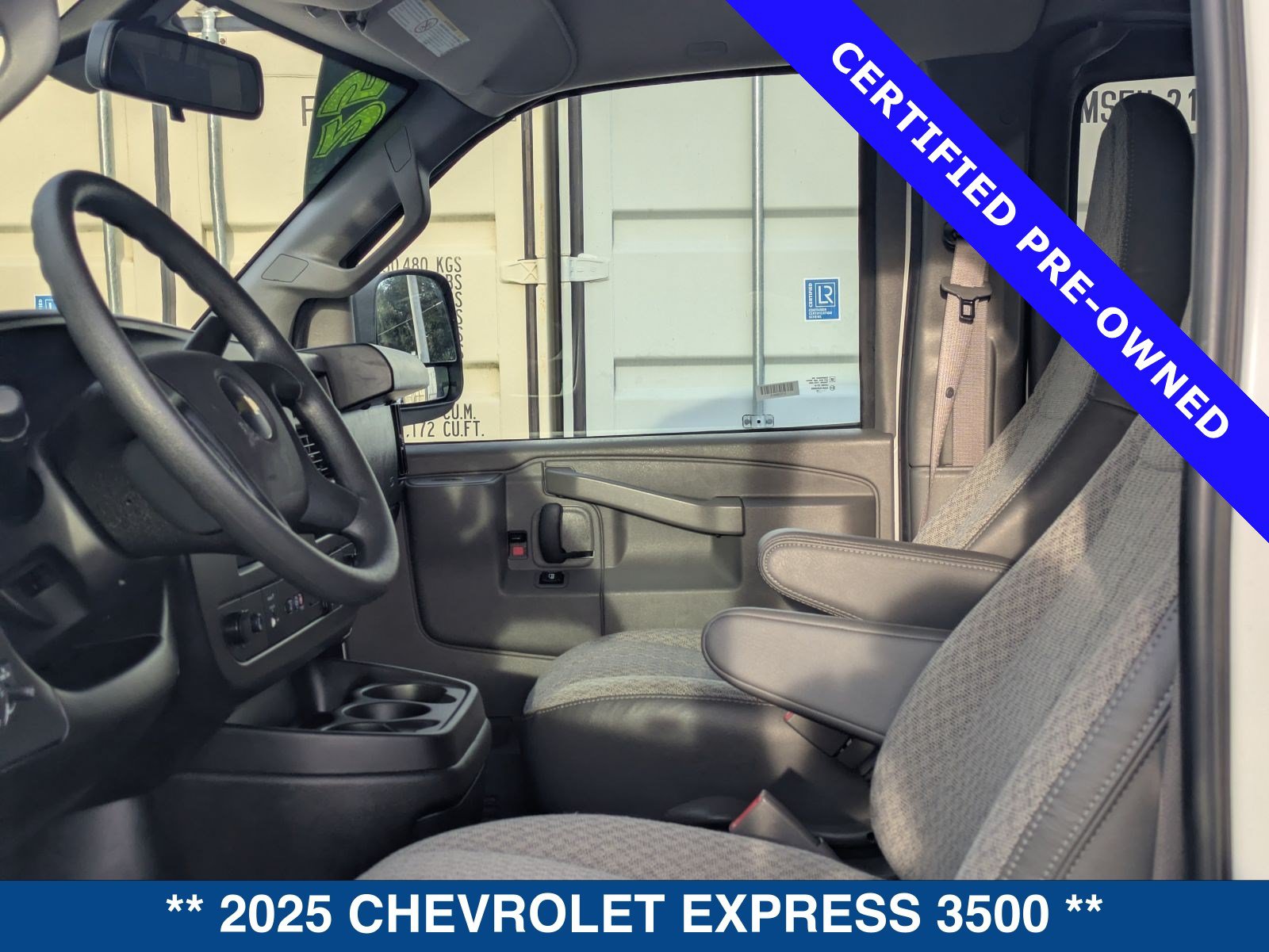 Used 2025 Chevrolet Express 3500 LT w/ LT Preferred Equipment Group RWD image 19